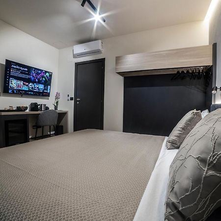 Corso 84 Luxury Suites ペスカーラ エクステリア 写真